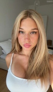 Fit honey's Image