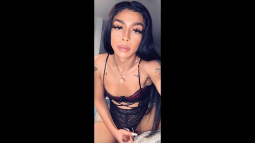 bellaathadoll masturbating and cumming porn