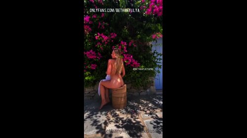 Beth Lily Full Naked video Outdoor Photoshoot-151920