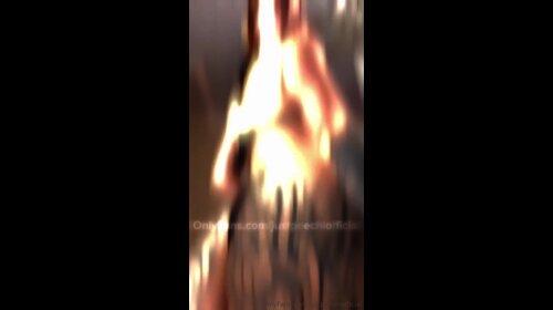 Justpeechi leaks Twerking Video