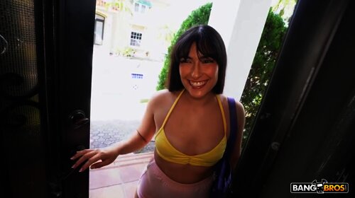 Lalie Fox Gets Fucked by a Foxxx