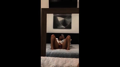 Thumb 24